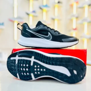 Zoom Pegasus Black (Copy)