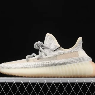 FIRST COPY Yeezy Boost 350 V2 - Lundmark