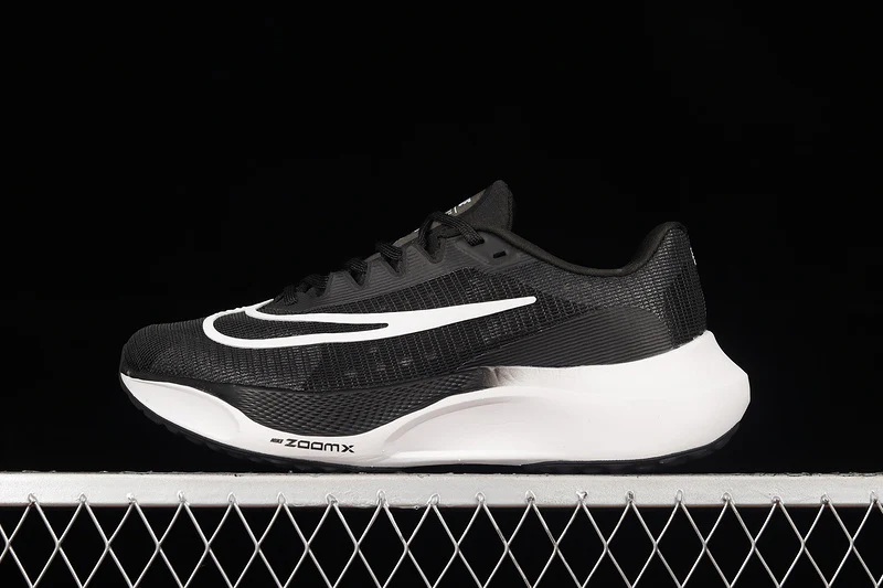 FIRST COPY ZOOM FLY 5 - Black